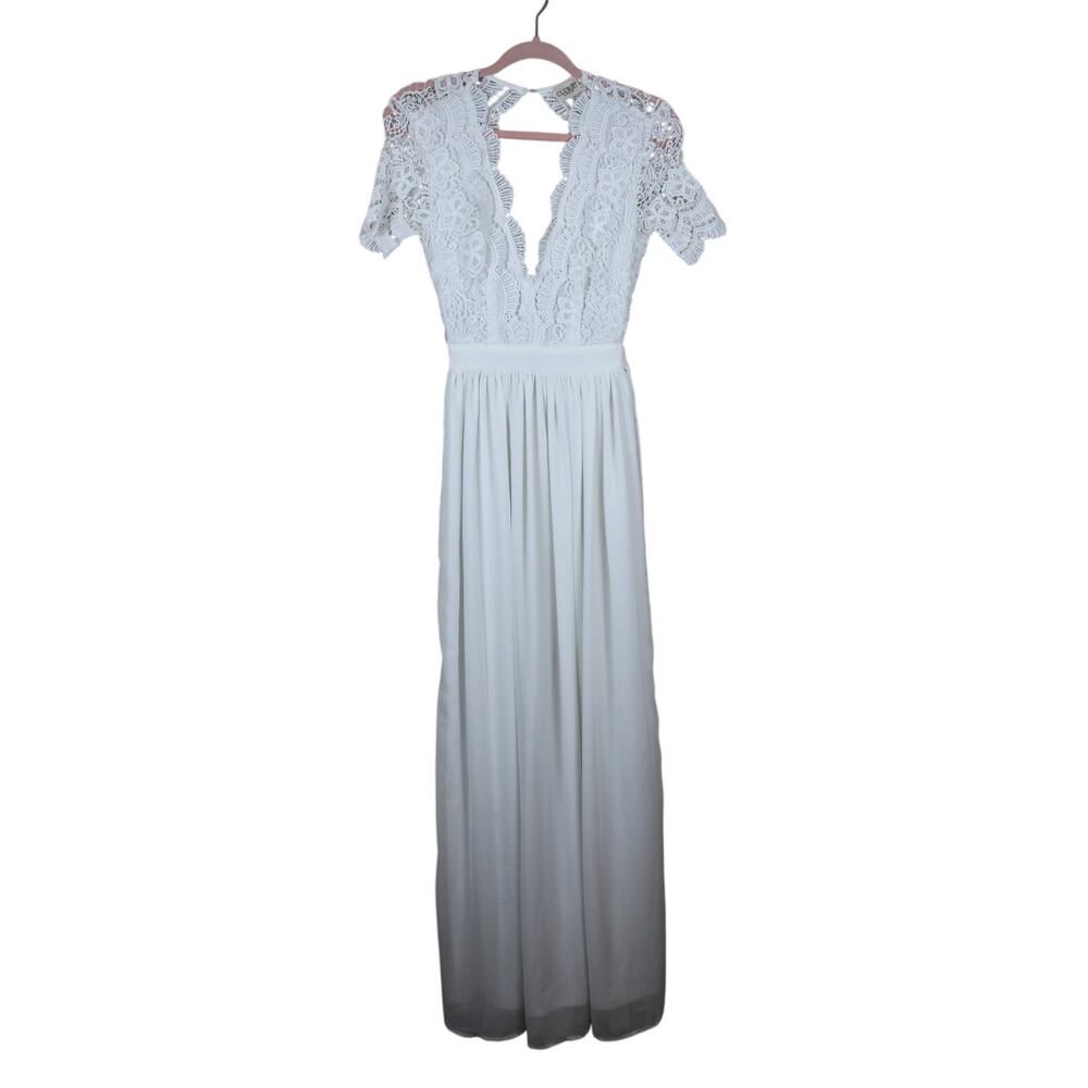 Club L London White Lace‎ V-neck Fit & Flare Romantic Flowy Bridal Maxi Dress